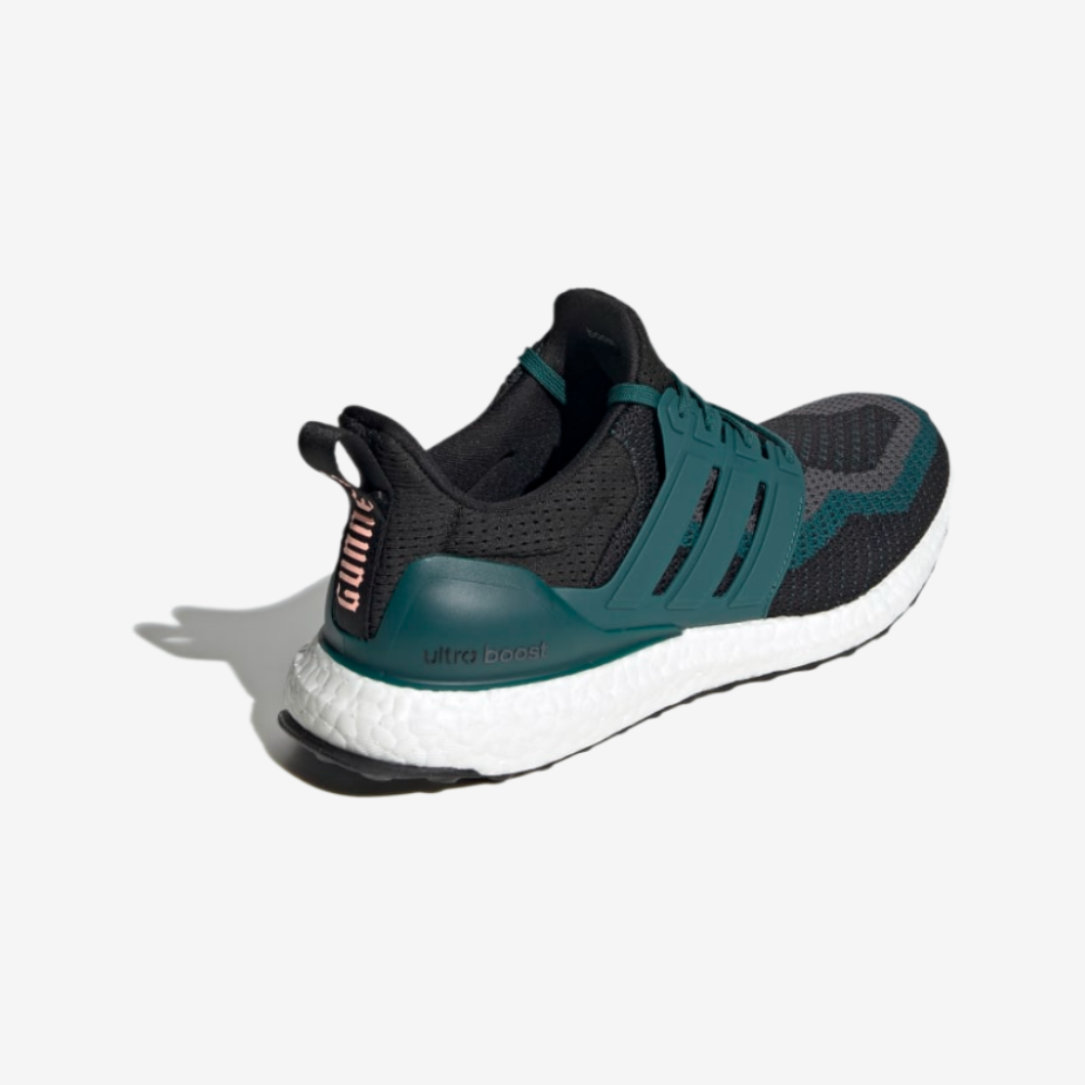 adidas UltraBoost DNA x Arsenal Men's Running Shoes